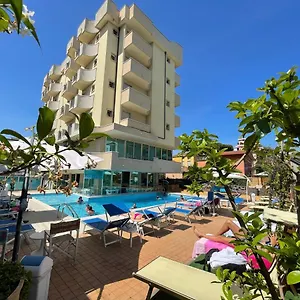3* Hotel Apogeo - Breakfast Experience